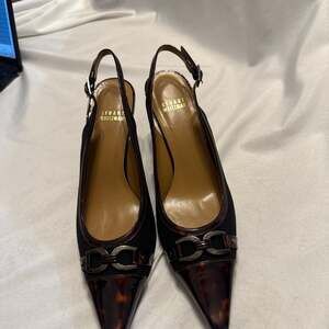 Stuart Weitzman Aspect Black Crepe and Tortoise Patent Slingback Heels Size 9M